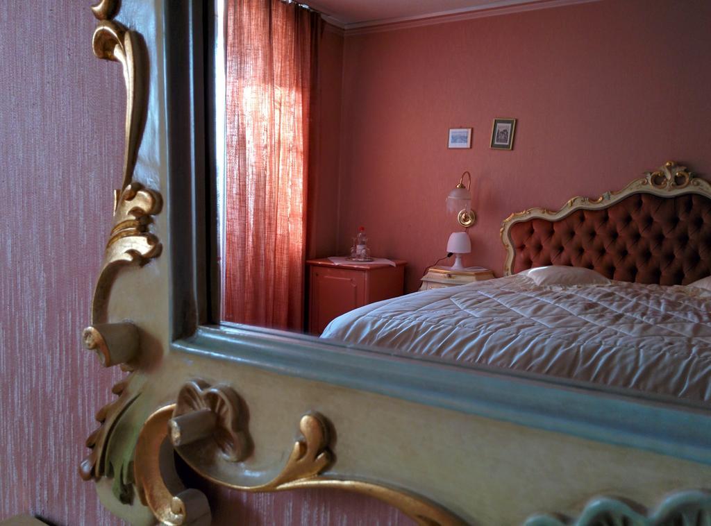Hotel Croix D'Or Et Poste - Historisches Hotel Münster Værelse billede
